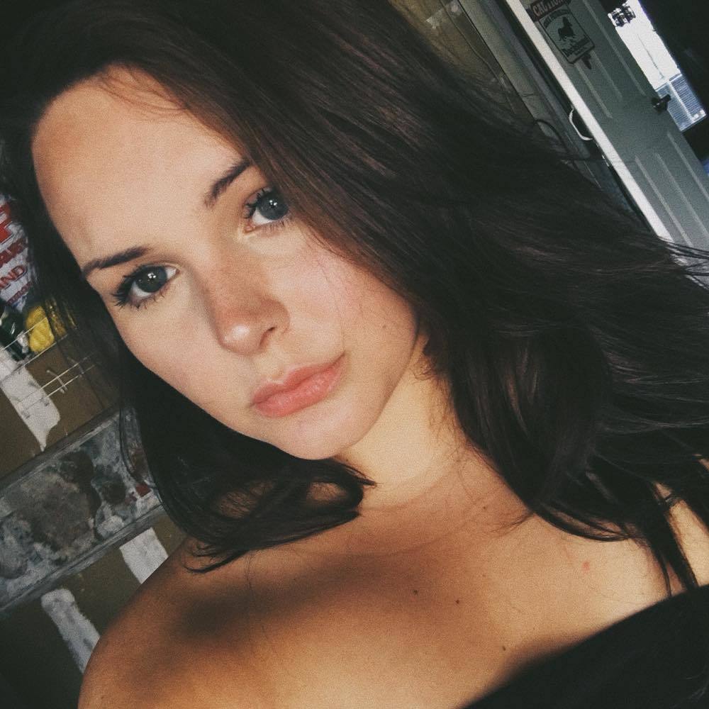 Meet your Posher, Marianna